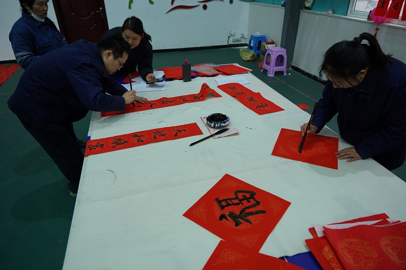 福利滿滿迎新春 工會關(guān)懷暖人心 ——賽柯瑞思公司工會開展“墨香迎蛇年，春聯(lián)送福來”活動